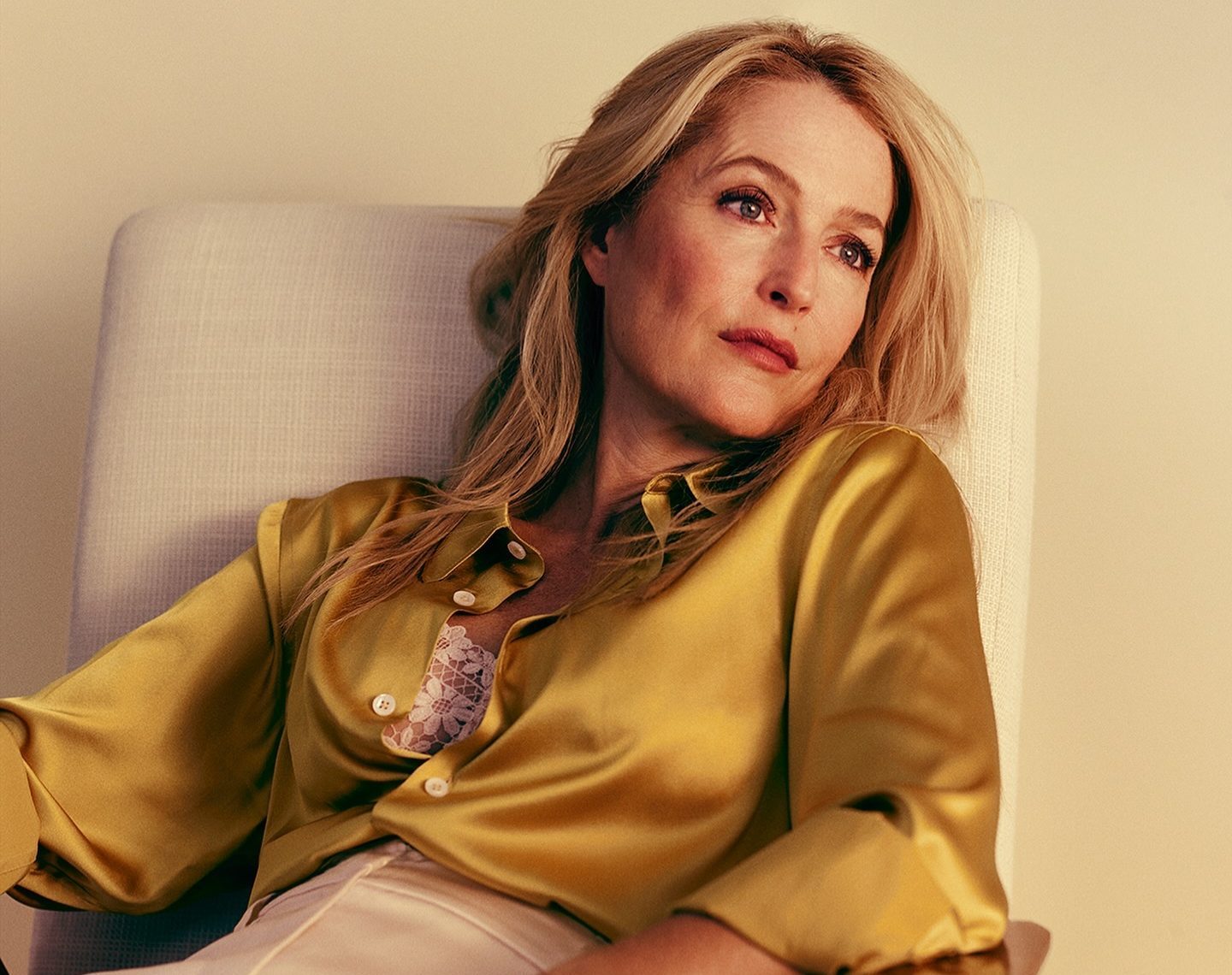 Gillian Anderson Age, Career, Family, Net Worth, Height and Bio